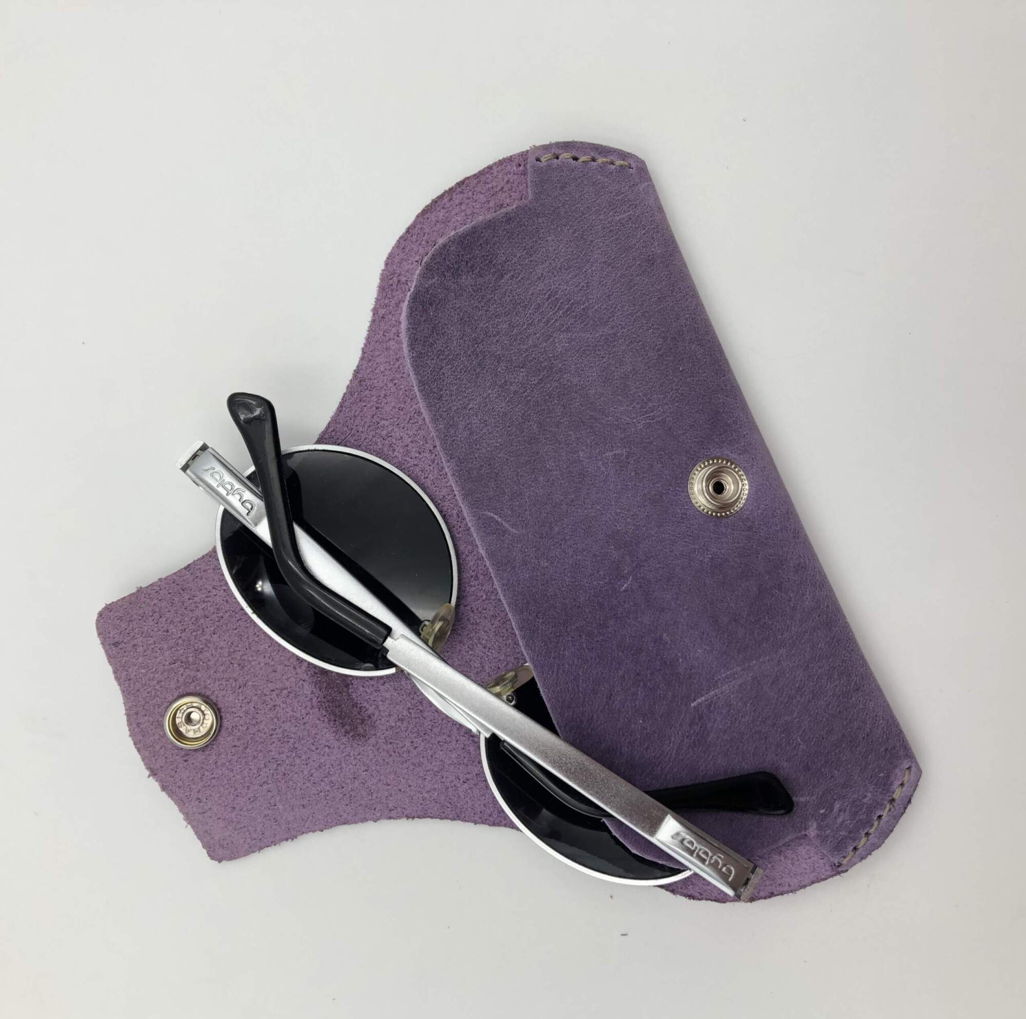 RETRO GLASSES CASE purple leather